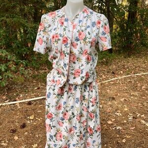 Willow Ridge 1980’s two piece set cotton floral top and skirt M